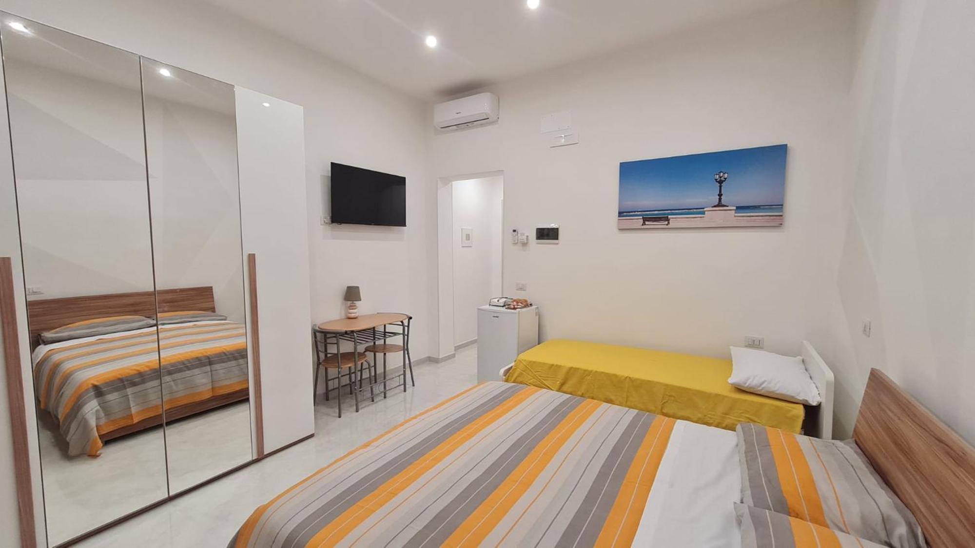 Hotel Locazione Turistica Adriatico à Bari Extérieur photo